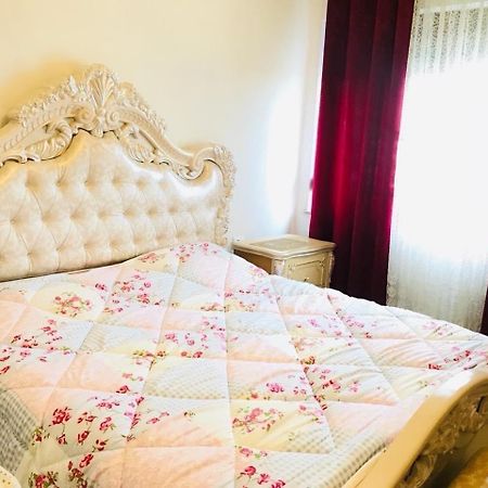 Port Side Rooms Durres Bagian luar foto