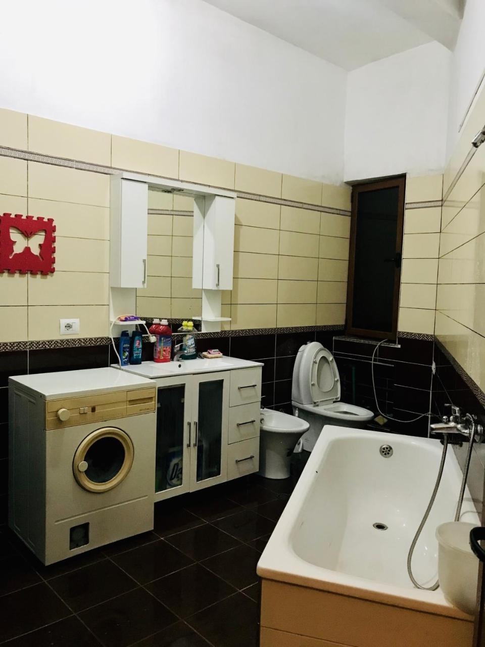 Port Side Rooms Durres Bagian luar foto