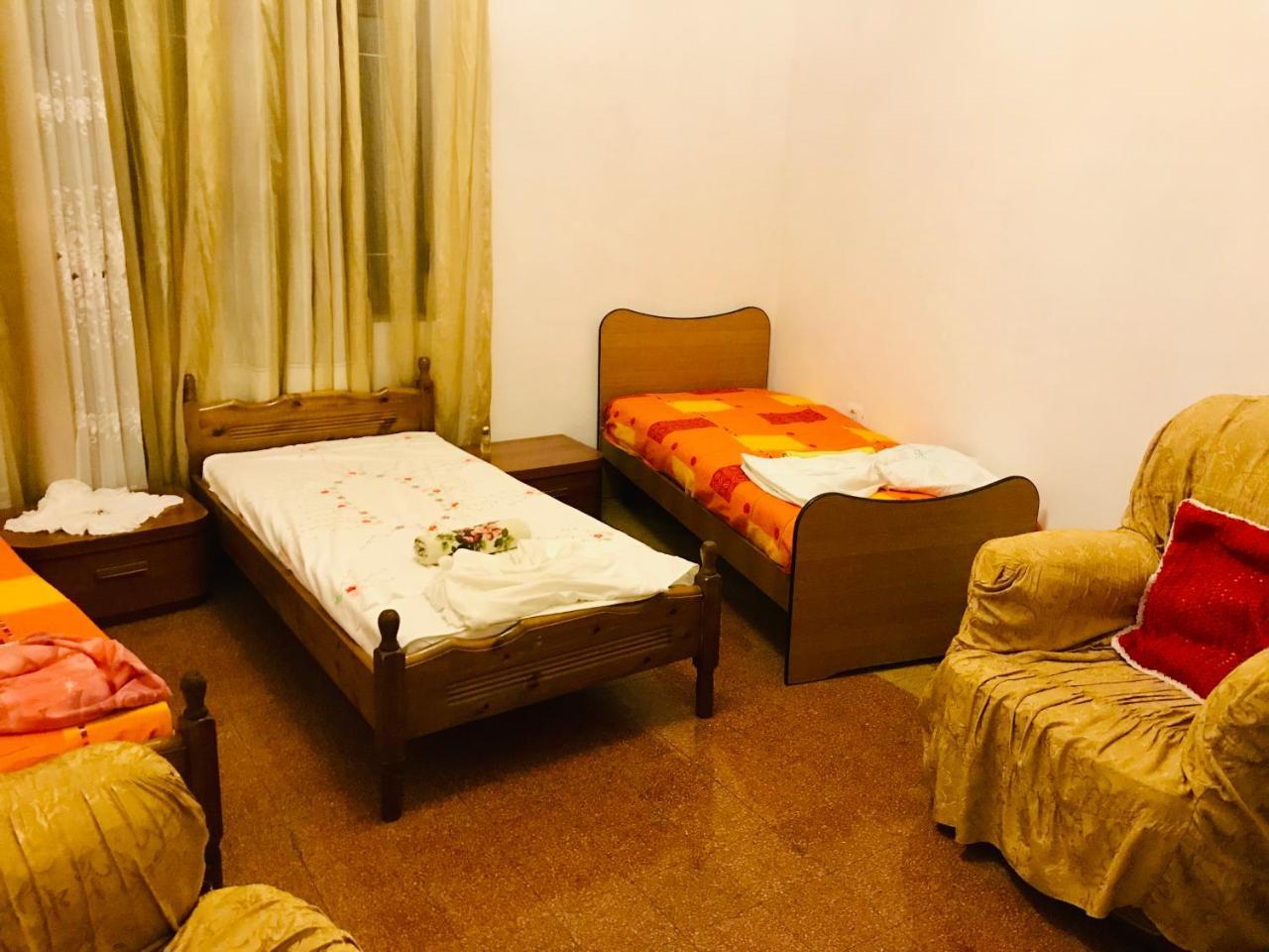 Port Side Rooms Durres Bagian luar foto